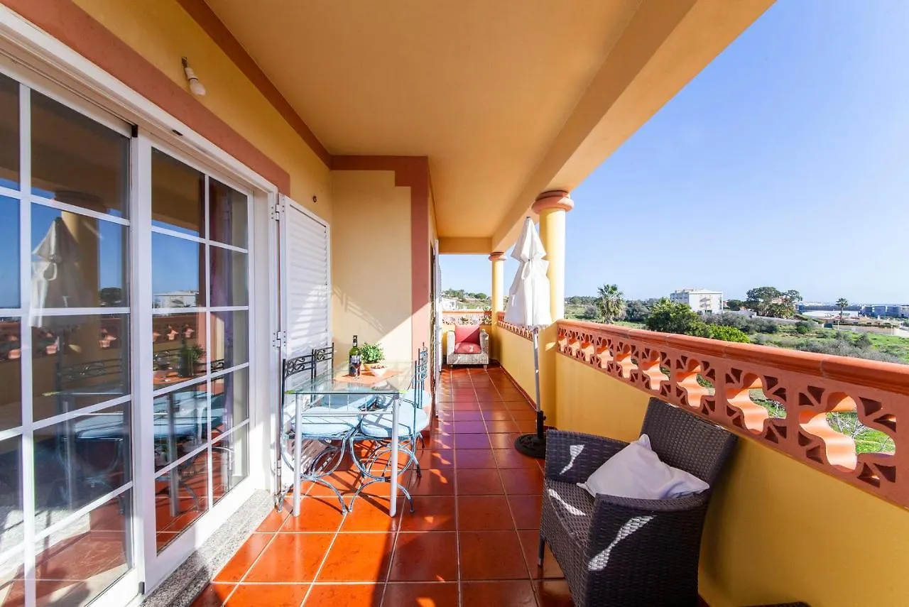 B47 - Walkway Beachview Place Lagos